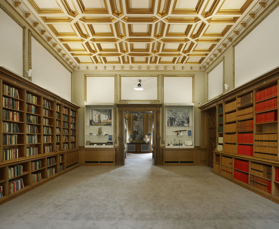 KH Royal Society 002